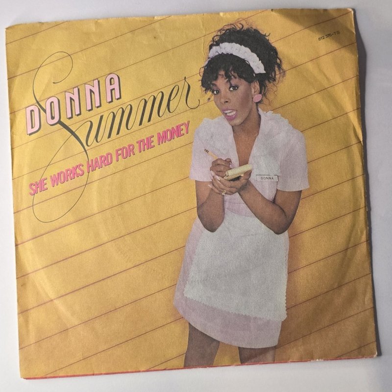 Donna Summer - She Works Hard For The Money