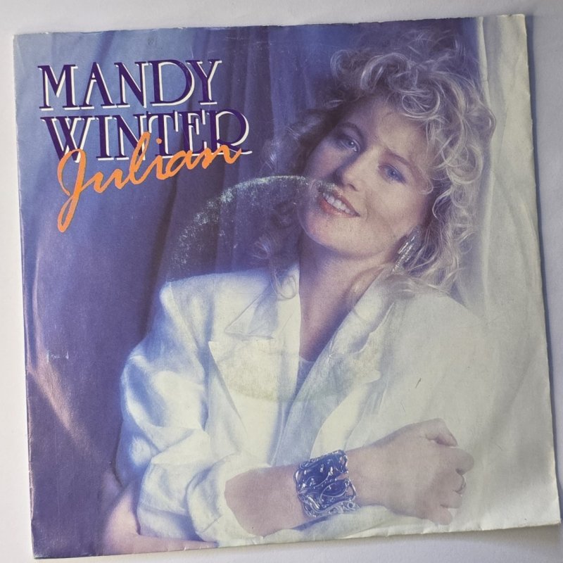 Mandy Winter - Julian