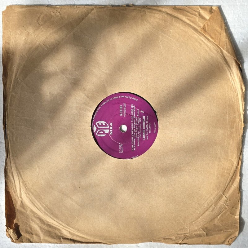 Lonnie Donegan and his Skiffle Group - Does Your Chewing Gum Lose Its Flavour (On the Bedpost Overnight?)