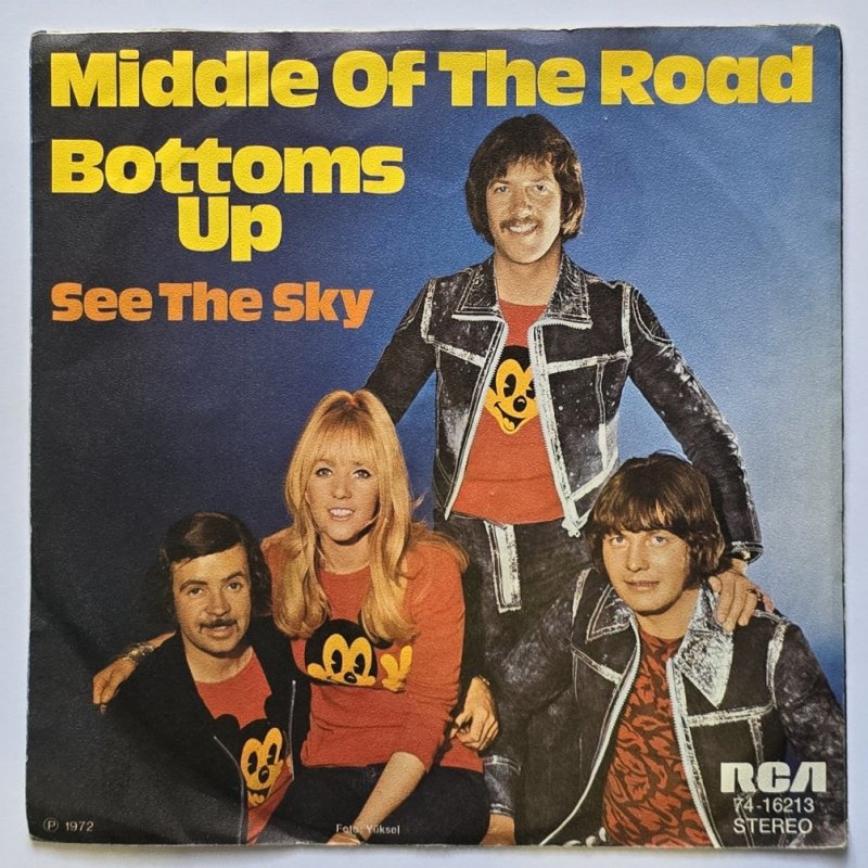 Middle Of The Road - Bottoms Up