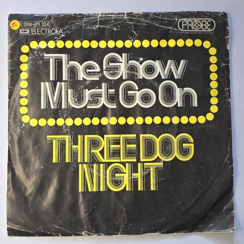 Three Dog Night - The Show Must Go On