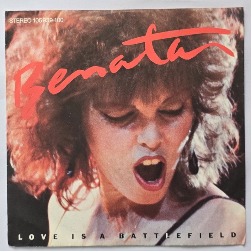 Pat Benatar - Love Is A Battlefield