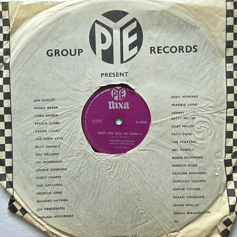 Lonnie Donegan and his Skiffle Group - I'm Alabammy Bound