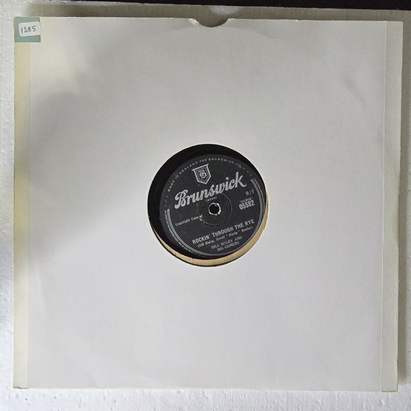 Bill Haley and His Comets - Hot Dog Buddy Buddy