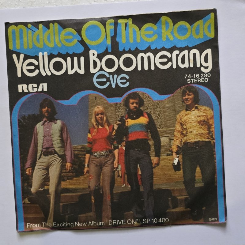 Middle Of The Road - Yellow Boomerang
